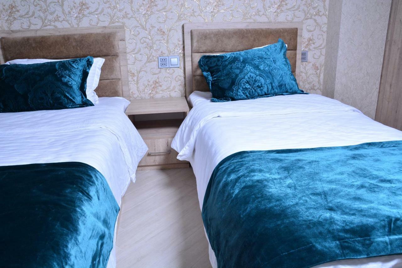 Global Hotel Baku Zewnętrze zdjęcie